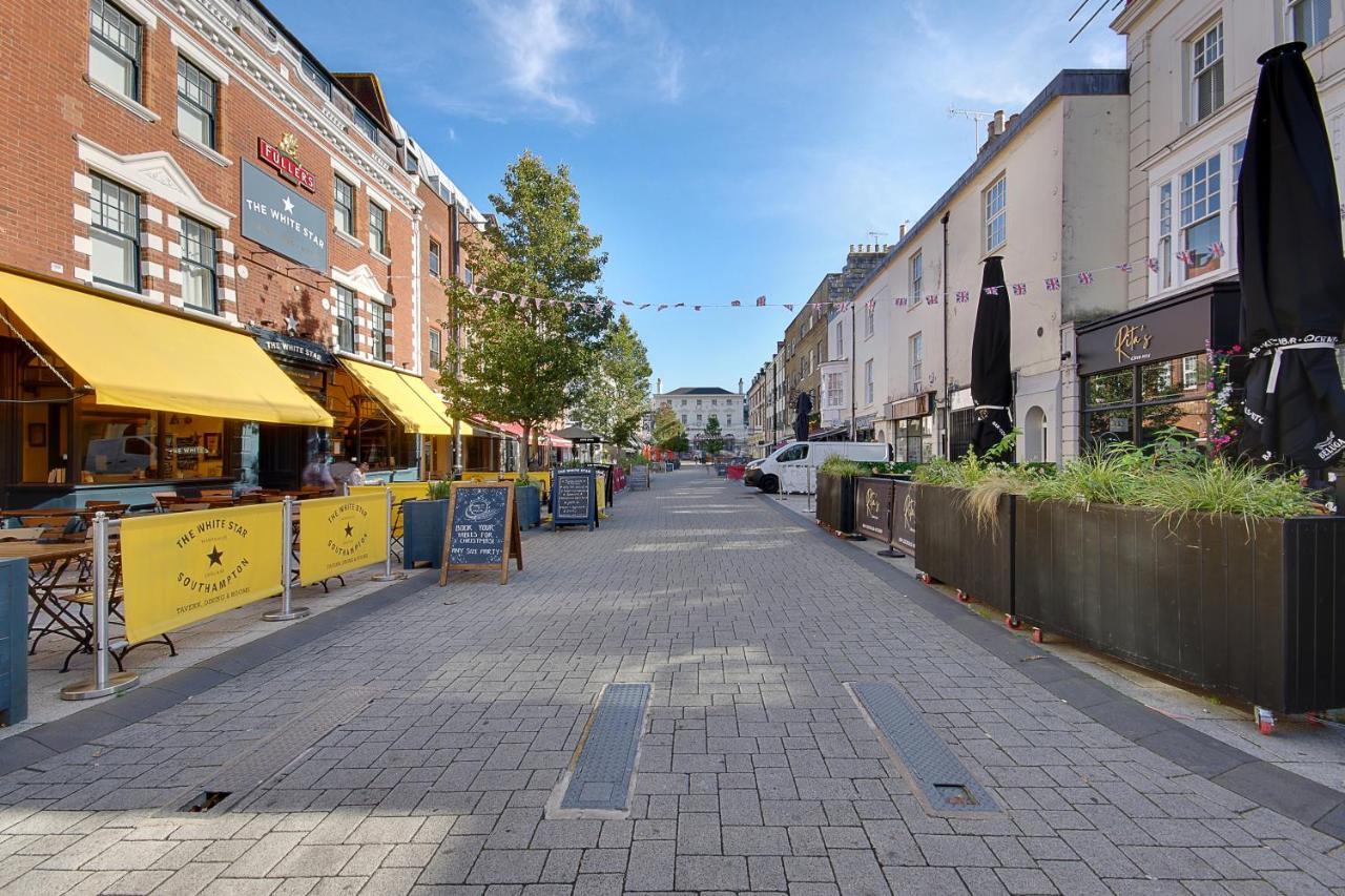 14 Oxford Mews - 5 Star Living For Up To 10 People Villa Southampton Buitenkant foto